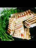 Cheesy chilli finger sandwich