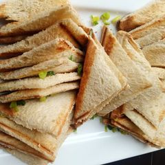 A picture of Toast bread.