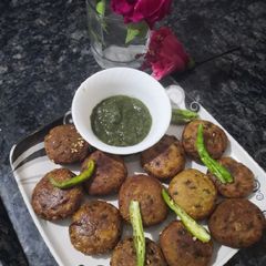 A picture of Bajre ki vadi.