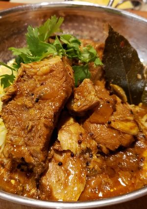 A picture of Vindaloo.