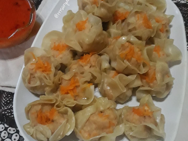 Langkah Mudah untuk Menyiapkan Resep  Dimsum Ayam Udang yang Lezat Sekali, Enak Banget