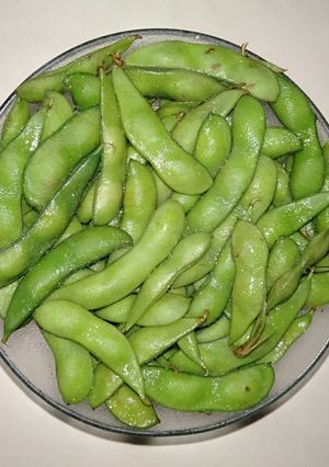 Foto resep Edamame gurih warna cantik tetep ijoooo 😍