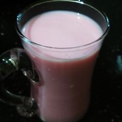 A picture of Roohafza Milkshake.