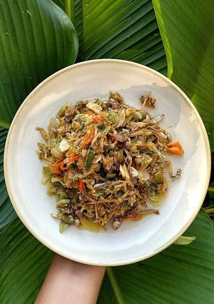 Foto resep Tumis teri tomat ijo
