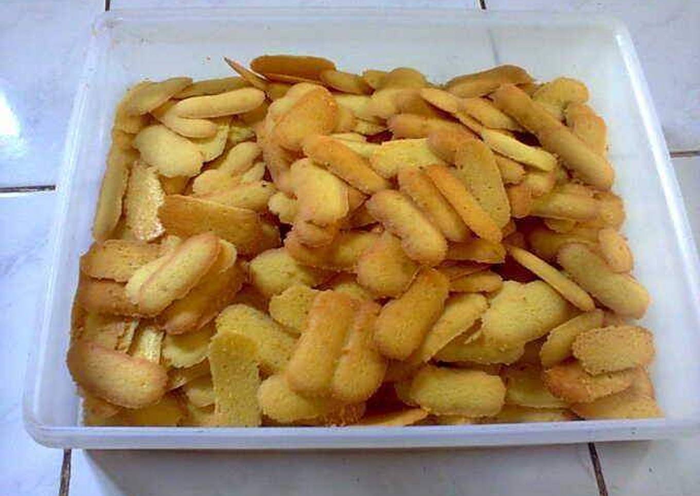 Kue lidah kucing