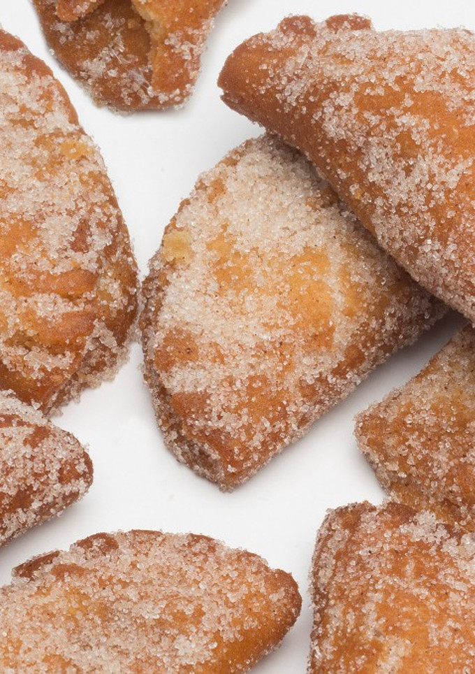 Una foto de Empanadillas fritas rellenas de flan