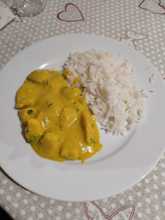 Foto di Pollo al curry con riso basmati
