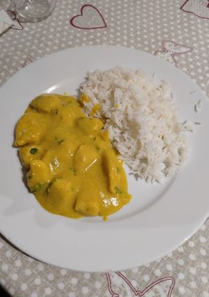 Foto di Pollo al curry con riso basmati