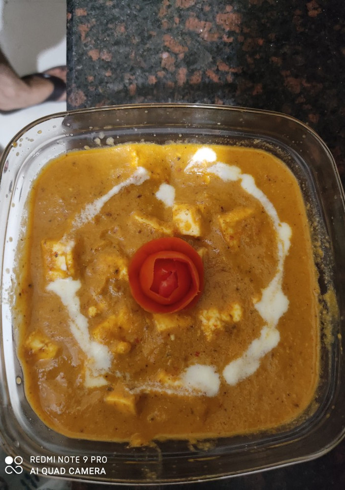 A picture of Paneer lababdar.