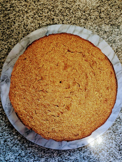 Una foto de Torta FIT de calabaza, naranja y polenta (sin harina)