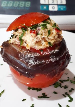 Una foto de Tomate relleno