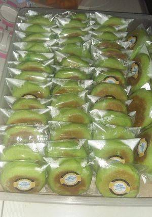 Foto resep Pia teflon pandan isi Kelapa (bisa jual 1000an lho)