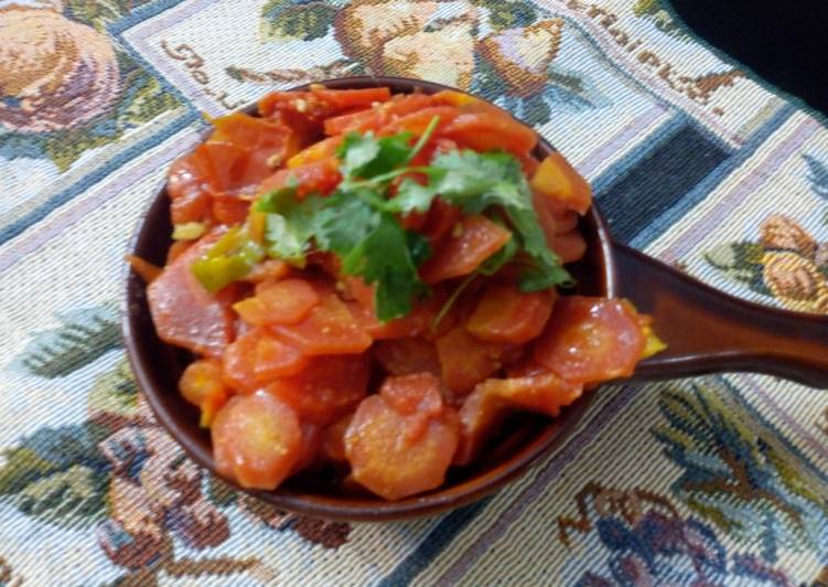 Simple Way to Make Carrots and Tomato Bujeya