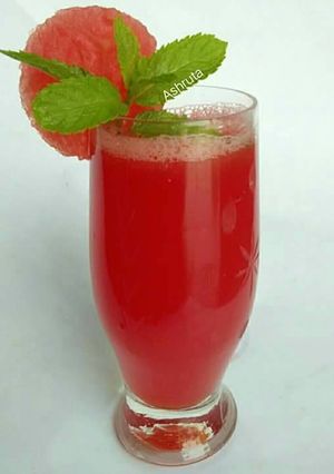 A picture of Watermelon juice.