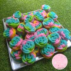 รูปของ Bolu kukus bunga mawar