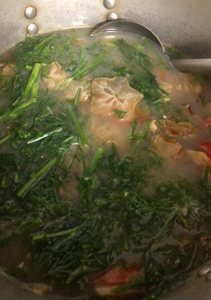 Hình của món Canh nghêu nấu khế.