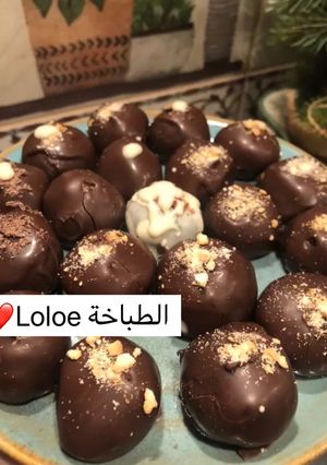 صورة لوصفة كرات الأوريو اللذيذ بـ ٣ مكونات بس 😋👌🏻🤤