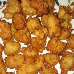 A picture of Moth ki dal ka vada.