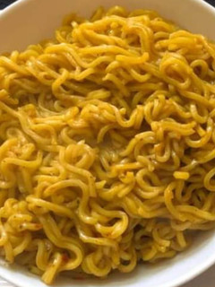 मैगी (maggi recipe in Hindi) रेसिपी मुख्य फोटो