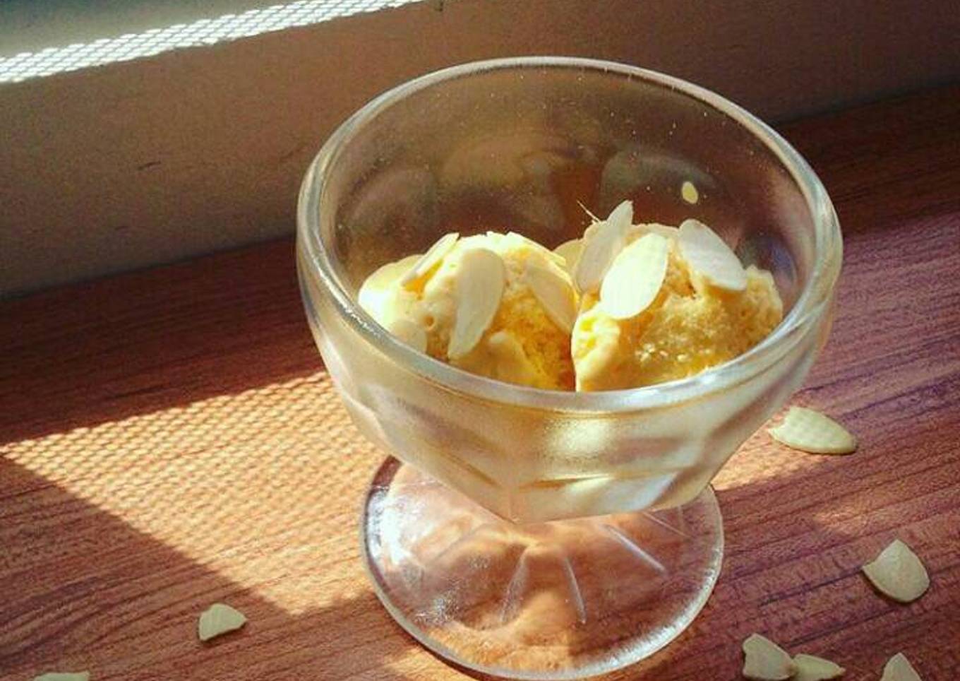 Mango ice cream