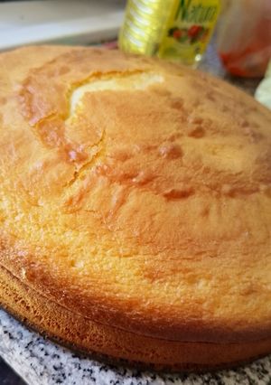 Una foto de Bizcochuelo sin tacc, fácil, con 4 ingredientes