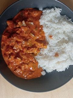 Una foto de Pollo al curry