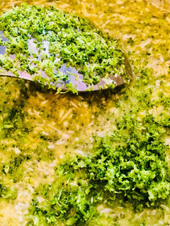 Una foto de Tortitas de brócoli con queso