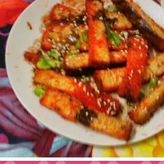 A picture of Shezwan bread sticks.