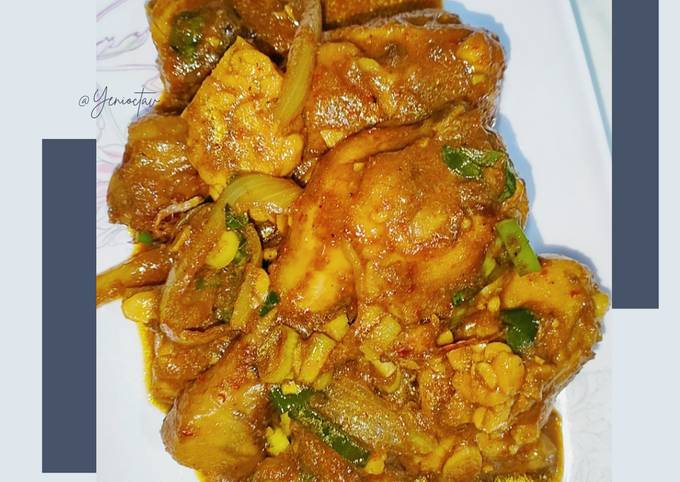 Ayam dan Tempe Semur