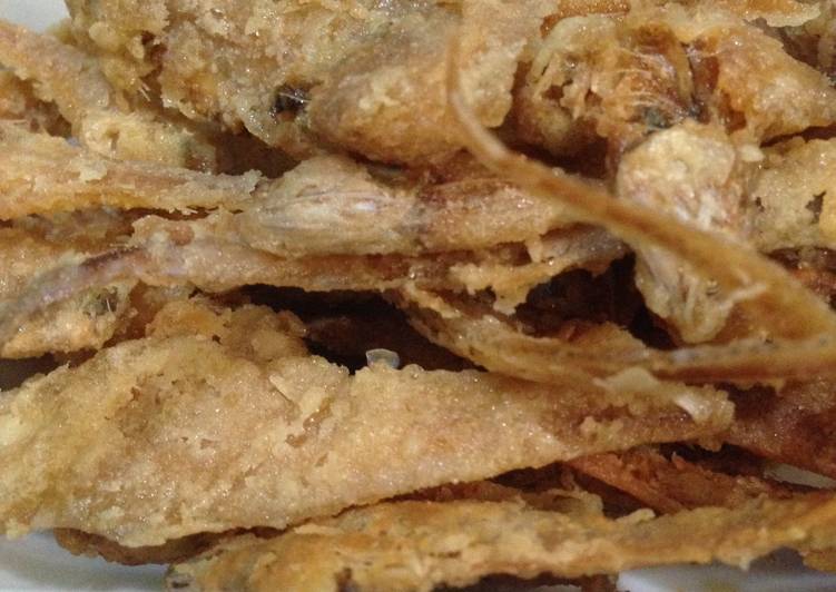 Resep Gorengan Ikan Bulu Ayam Garing Renyah Oleh Trienza Ririn Cookpad