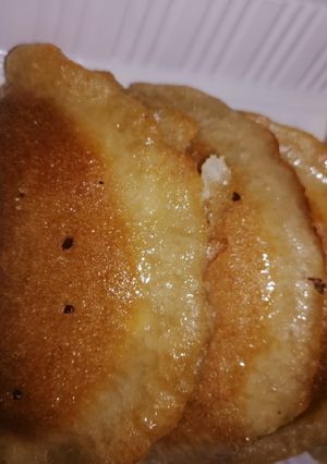 A picture of Atayef.
