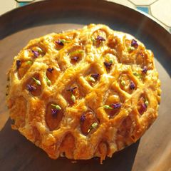 A picture of Cheese and Potato pie.