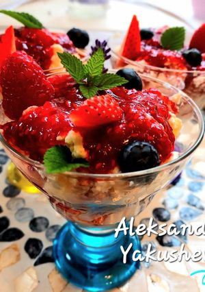 A picture of Dessert Eton Mess.