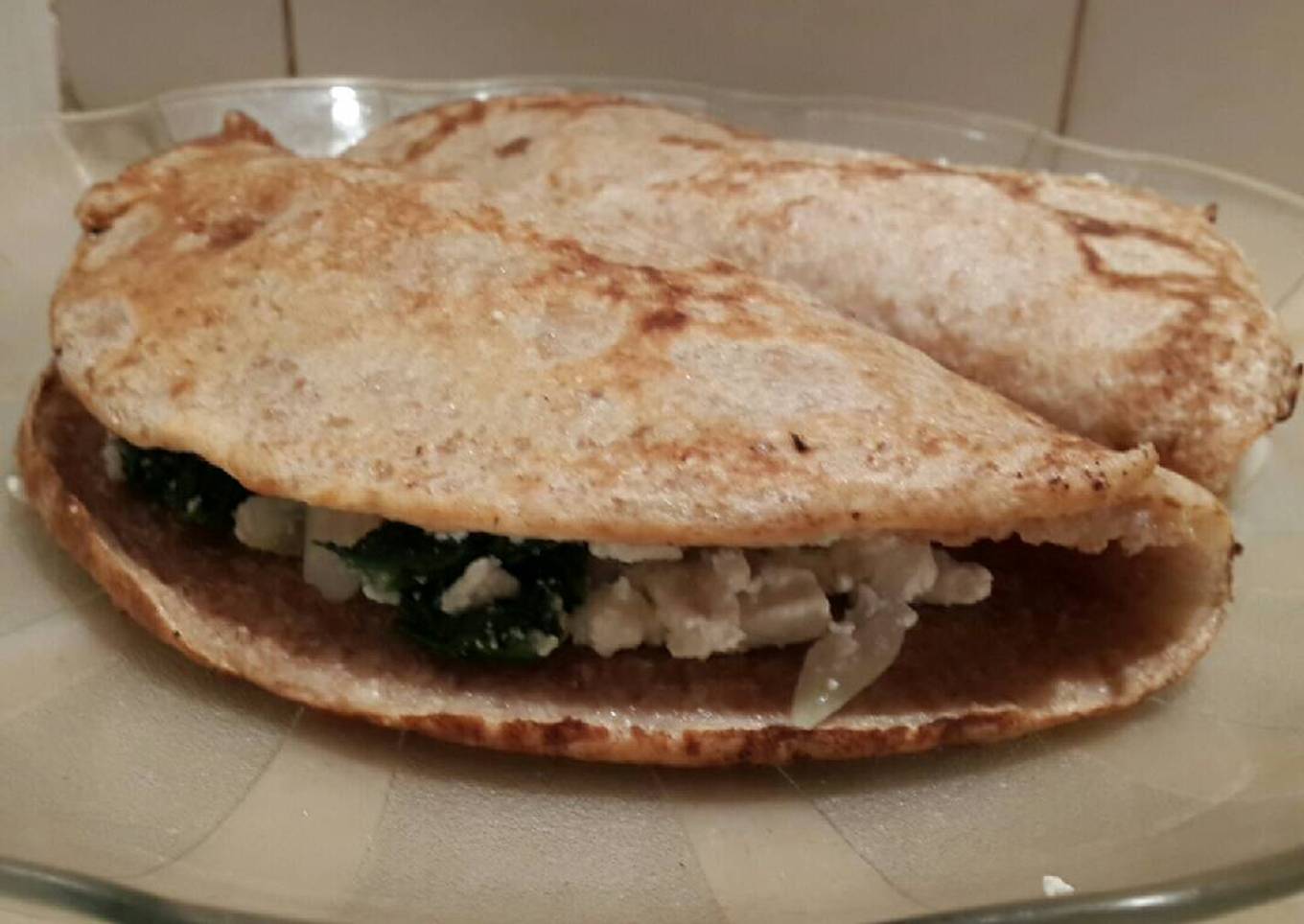 Crêpes integrales con relleno de acelga y ricotta
