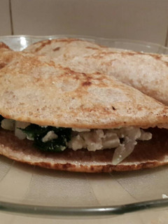 Una foto de Crêpes integrales con relleno de acelga y ricotta