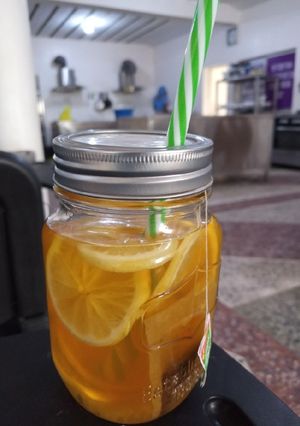 A picture of Iced tea lemonade.