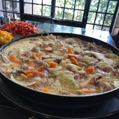 A picture of Healthy and delicious chicken and vegetable cream stew.