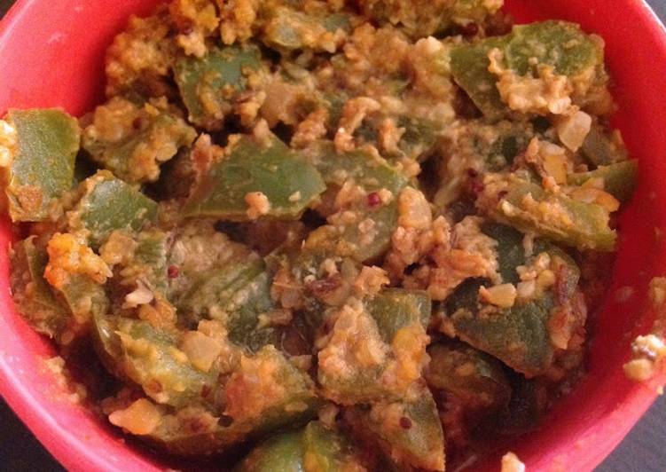 Recipe of Homemade Tilli Phalli Shimla Mirch