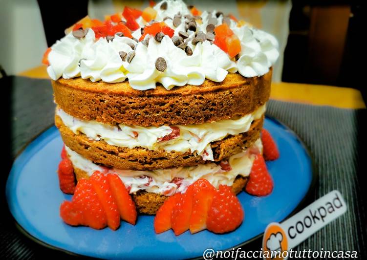 Naked Cake alle Fragole e Mascarpone