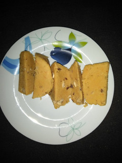 A picture of Vegetable oil Moi Moi.