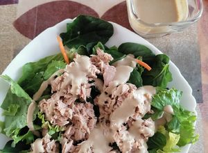 Una foto de Aderezo de ajonjolí y cacahuate para ensaladas o pokes 😍👏🏼