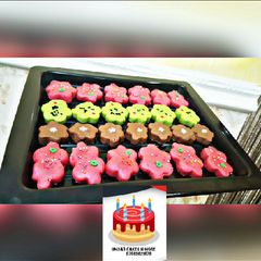 A picture of Colourful Cookies.