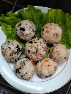 Foto resep Bola nasi Korea(Korean rice ball)