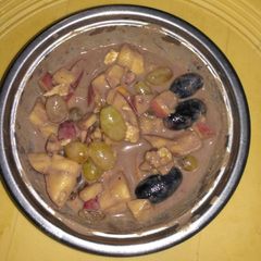 A picture of Fruits pudding.