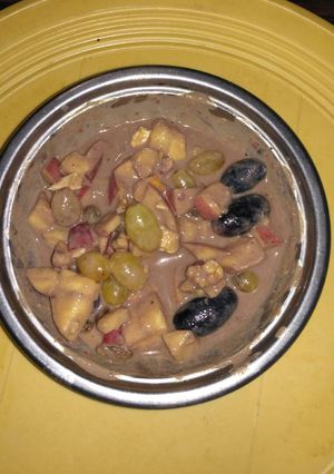 A picture of Fruits pudding.