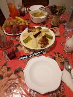 صورة لوصفة كسكس بالدجاج بمرقة بيضا