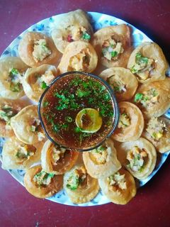 ফুচকা (phuchka recipe in bengali) রেসিপির প্রধান ছবি