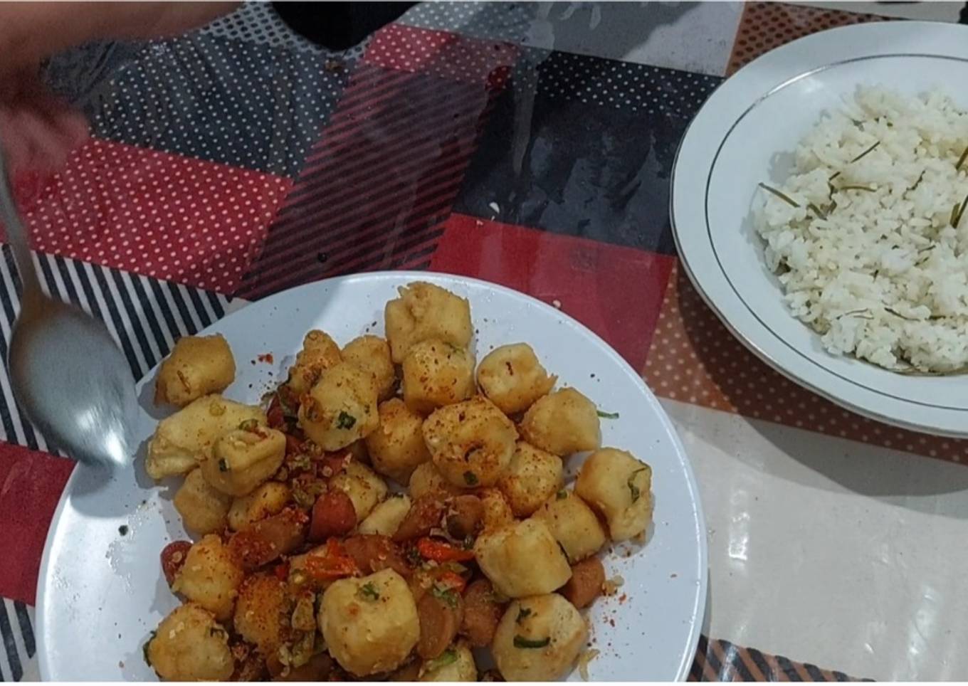 Tahu Cabai Garam dan Nasi Daun Jeruk