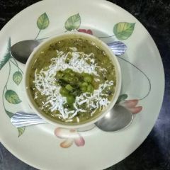 A picture of Methi matar malai.