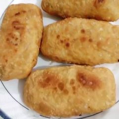 A picture of Chicken packet rolls.